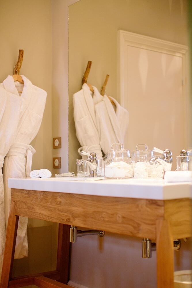 Hostal La Course