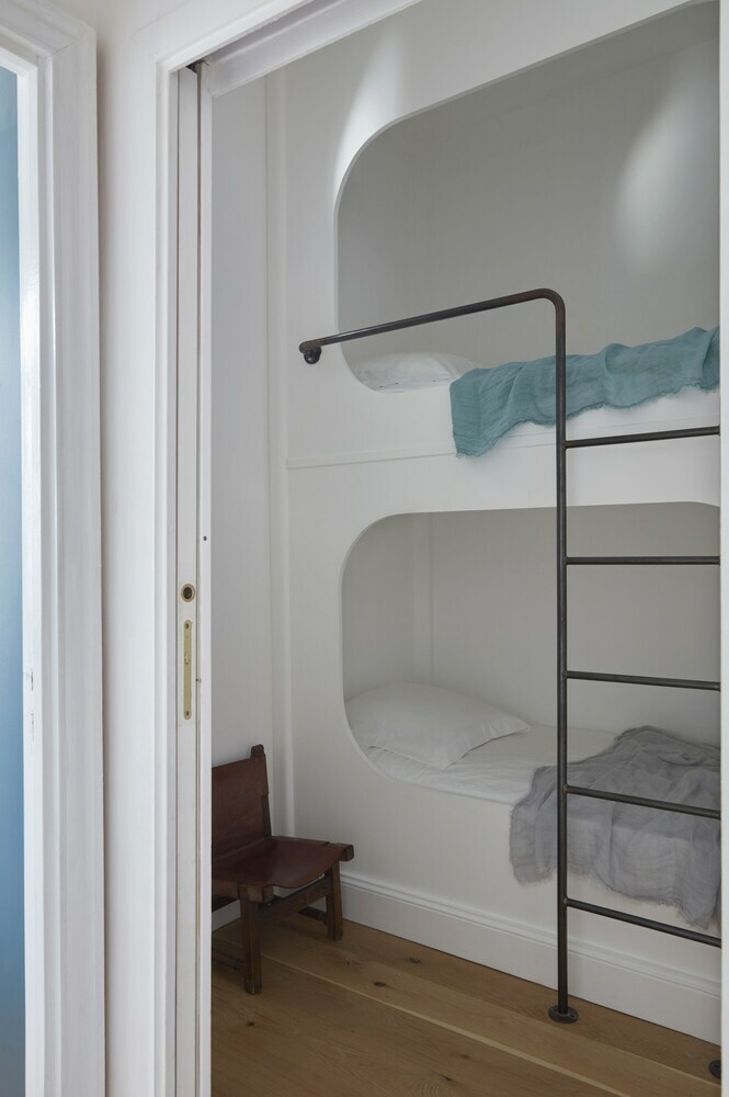 Hostal La Course