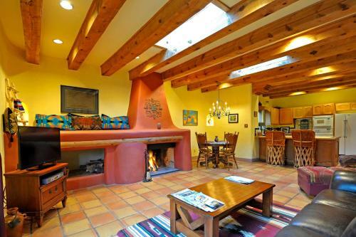 Hacienda Del Sol B&B