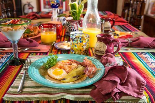 Hacienda Del Sol B&B