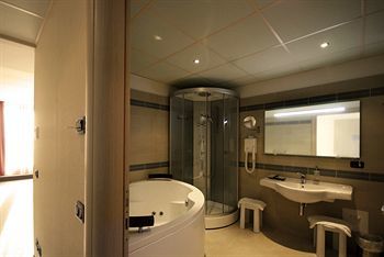 Cocca Hotel Royal Thai Spa