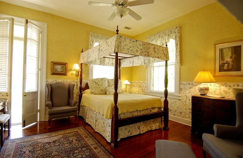 Bed & Breakfast The Ashley Inn