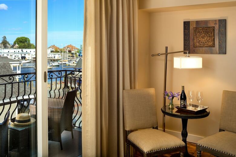 Hotel 16 Bay View