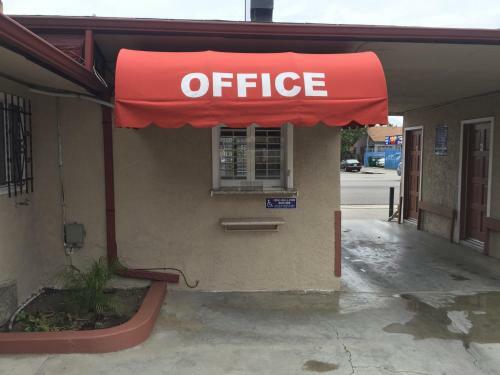 One Ten Motel
