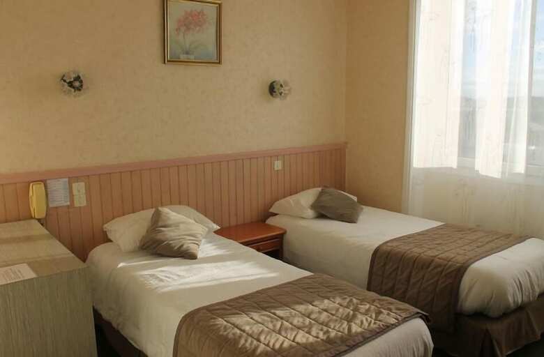 Hotel De La Mer