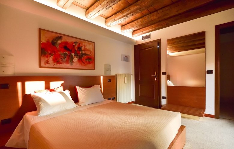 Hotel Quo Vadis