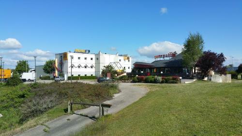 Hotelf1 Lyon Isle D'abeau Ouest St Exupery