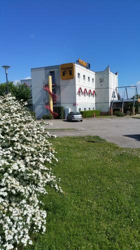 Hotelf1 Lyon Isle D'abeau Ouest St Exupery