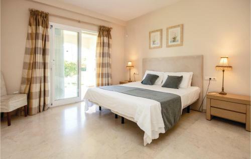Apartment Avd. De Los Alisos Blq.