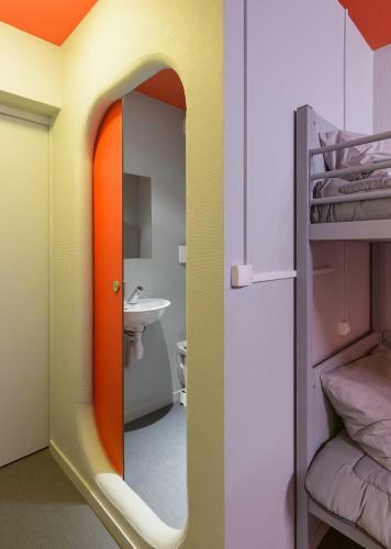 Albergue Centre International De S�jour Andr� Wogenscky