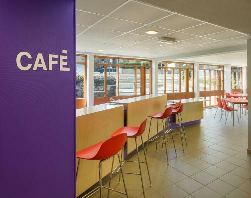 Albergue Centre International De S�jour Andr� Wogenscky