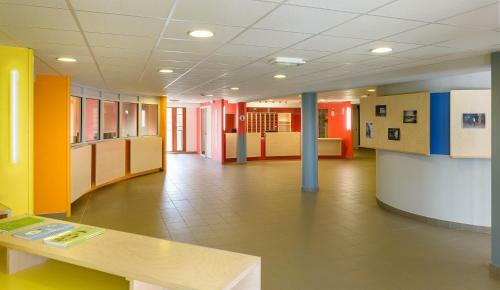 Albergue Centre International De S�jour Andr� Wogenscky
