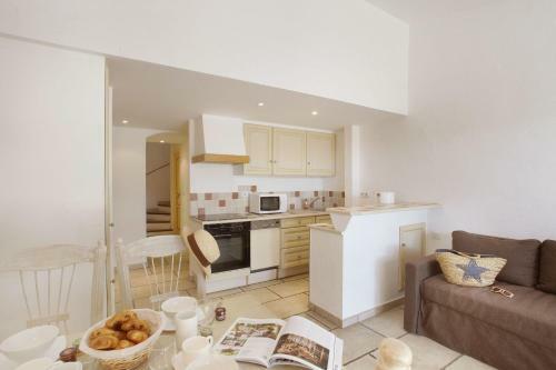 Aparthotel La Bastide Des Ch�nes