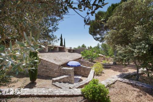 Aparthotel La Bastide Des Ch�nes