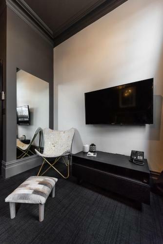 East Brunswick Hotel