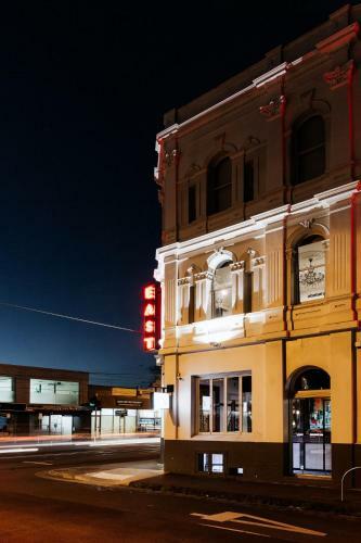 East Brunswick Hotel