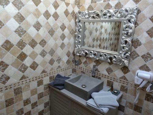 Hostal Mas'xime