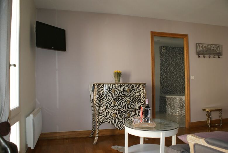 Hostal Les Chambres D'ovaline