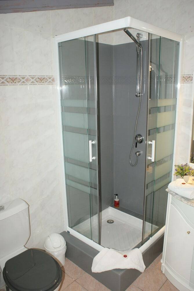Hostal Les Chambres D'ovaline