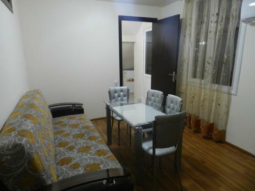 Hostal Tigran Guest House