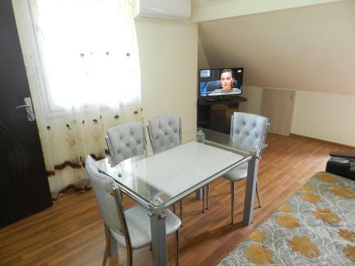 Hostal Tigran Guest House