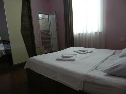 Hostal Tigran Guest House