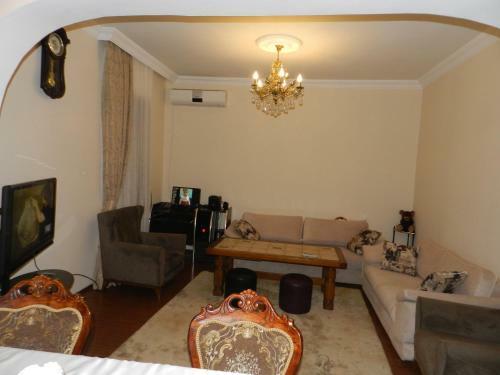 Hostal Tigran Guest House