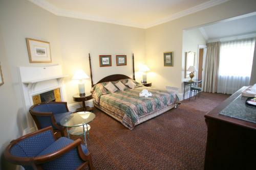 Darcy's Hotel