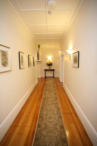 Darcy's Hotel