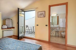Hotel Postumia