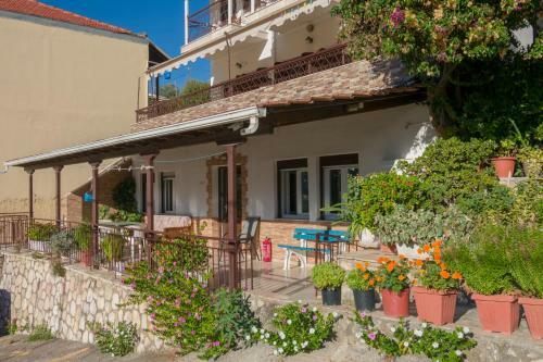 Hostal Pension Holidays