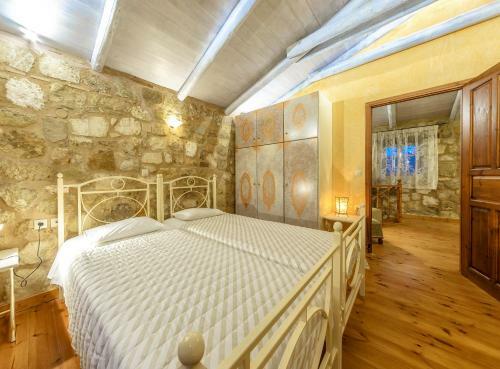 Artemis Luxury Villa