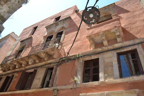 Hostal Fagotto Art Residences