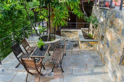 Hostal Nikolaou House