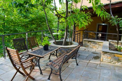 Hostal Nikolaou House