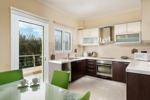 Kronos Villas