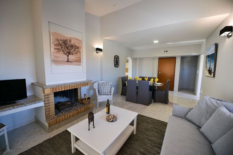 Regalo Apartments