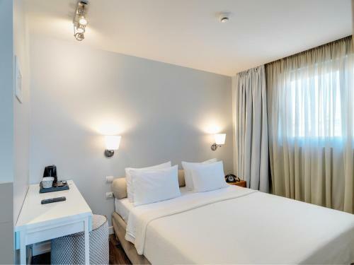 Phidias Piraeus Hotel
