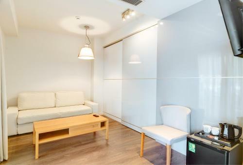 Phidias Piraeus Hotel