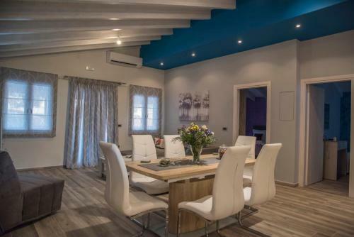 Hostal Leonidas House