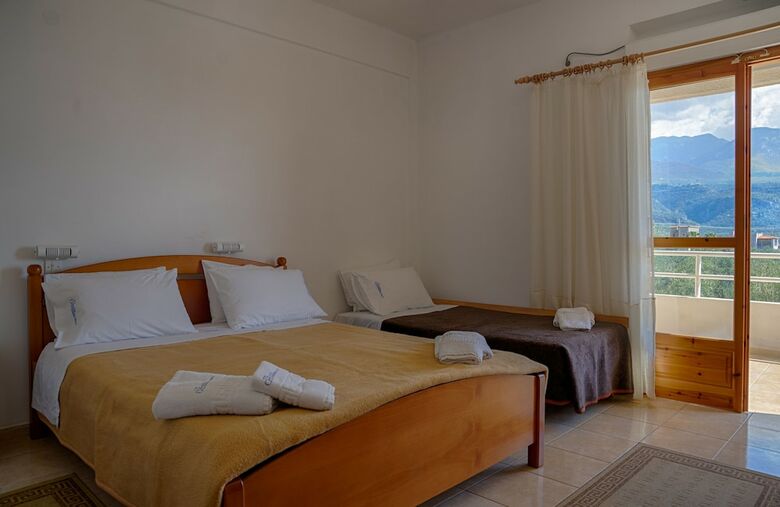 Kardamili Beach Hotel