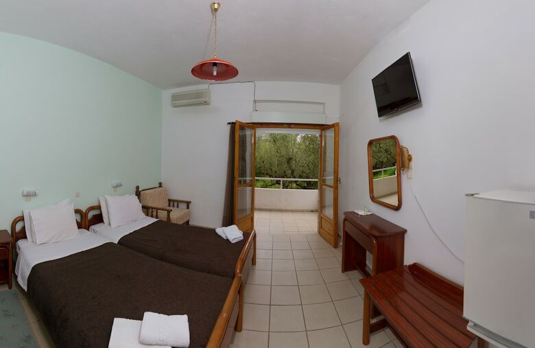 Kardamili Beach Hotel