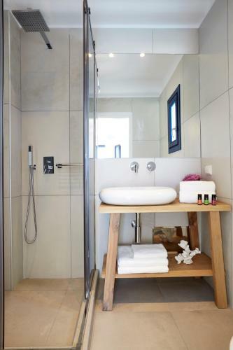 Amor Hideaway Villas