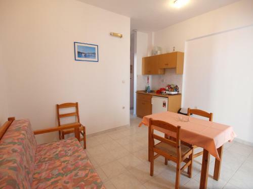 Irini Apartments