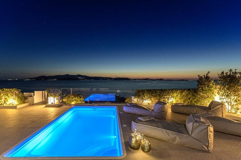 Diadema Villa