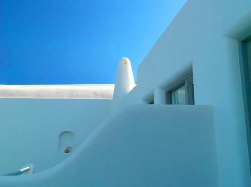 San Marino Suites