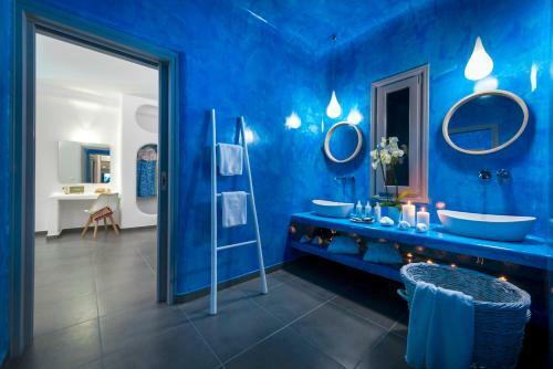 San Marino Suites