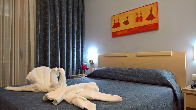 Evanik Hotel