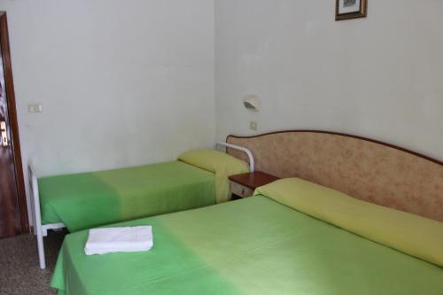 Hotel Holiday