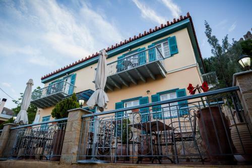 Hostal Acronafplia Pension A